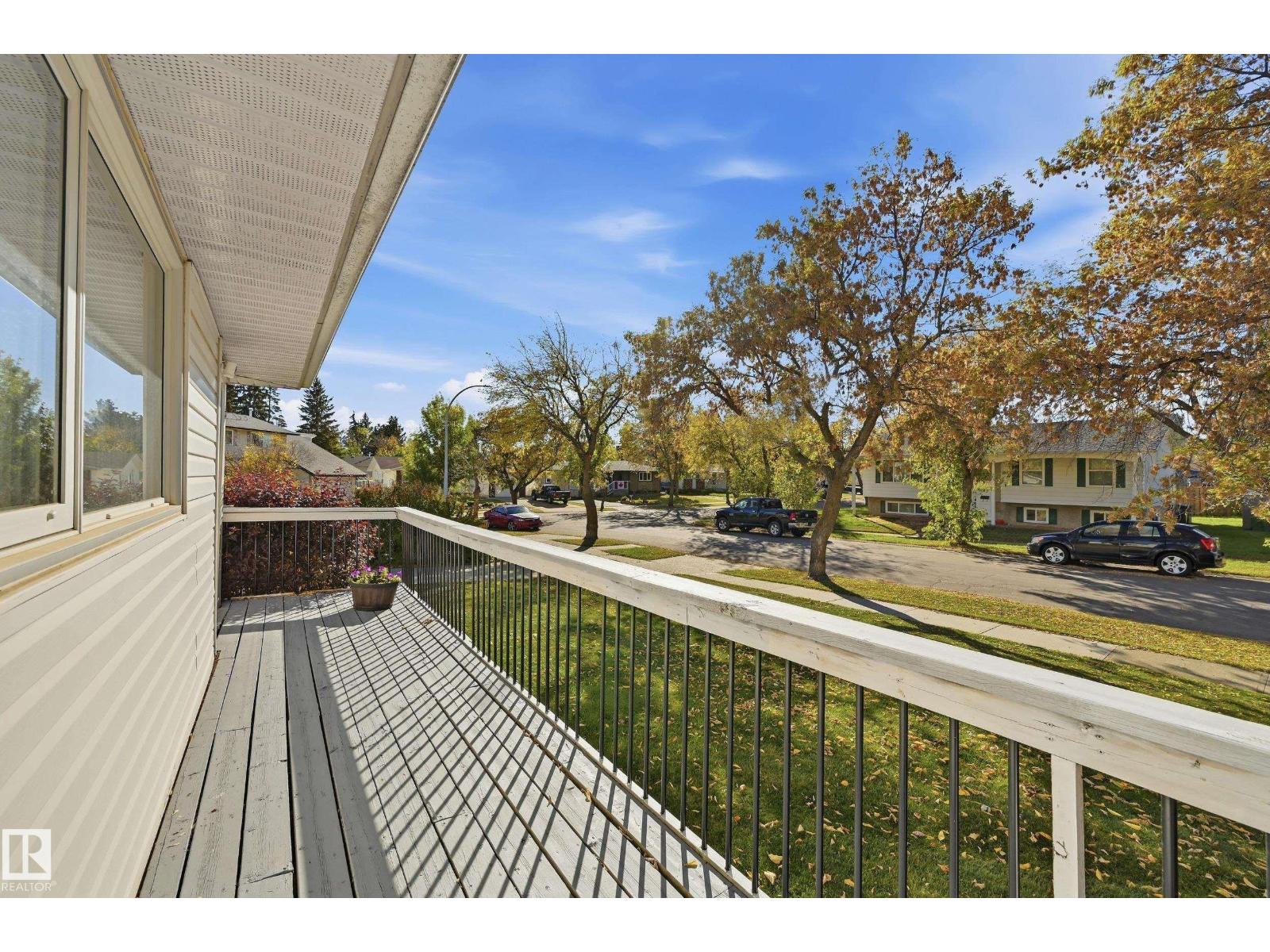 74 Aspen Cr Property Photo 4