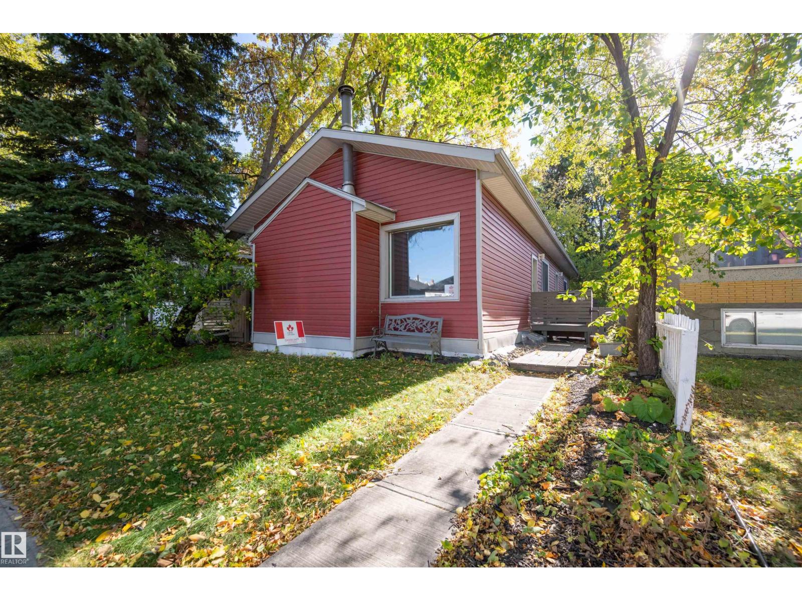 9851 85 AV NW Property Photo 1