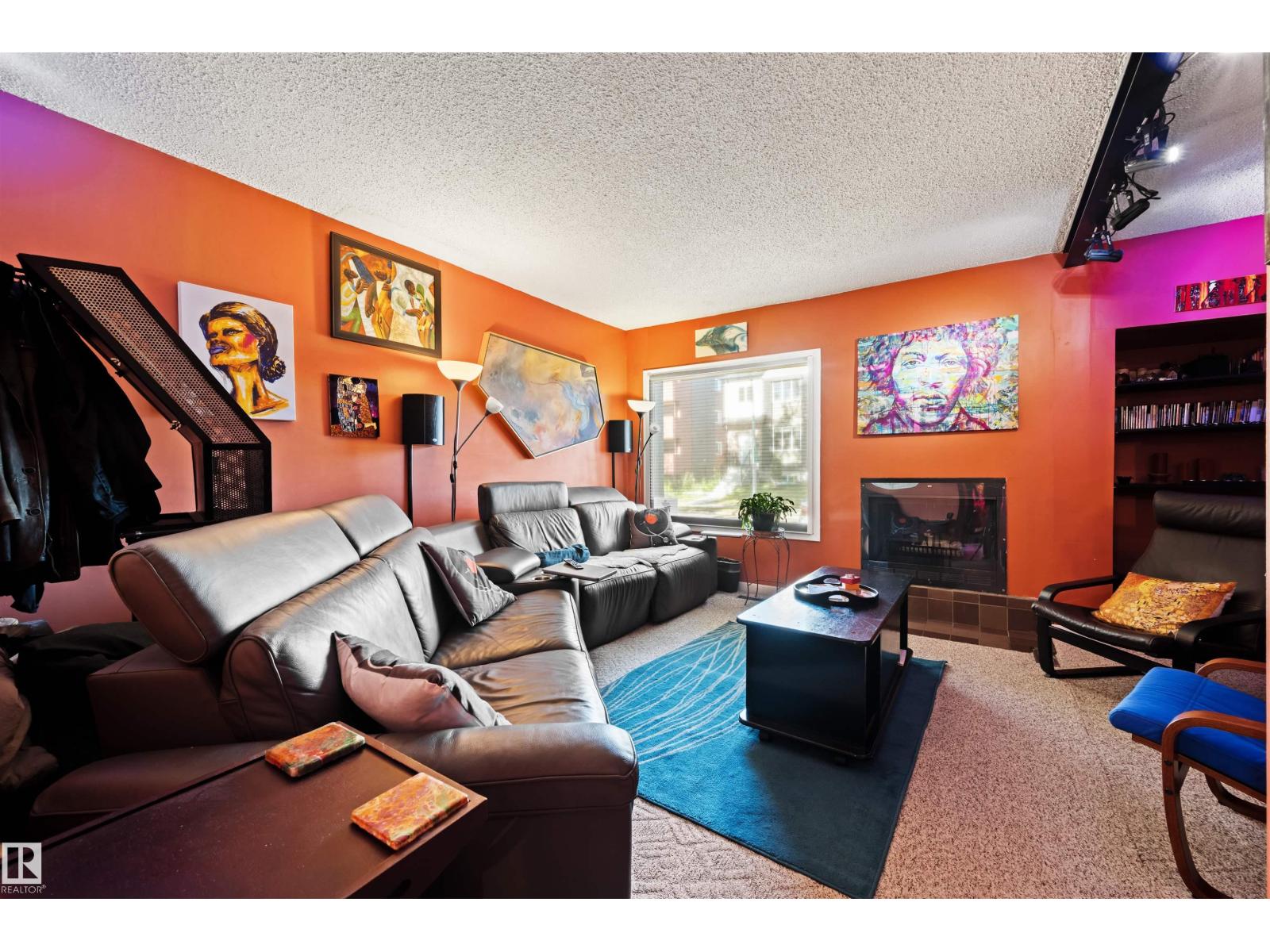 9851 85 Av Nw Property Photo 11