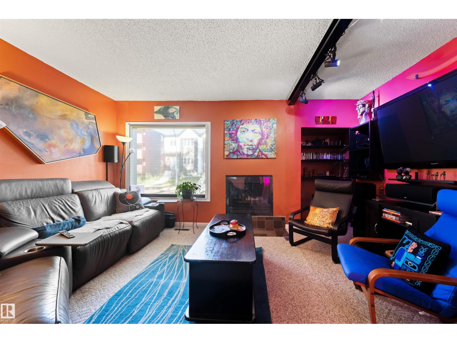 9851 85 Av Nw Property Photo 12