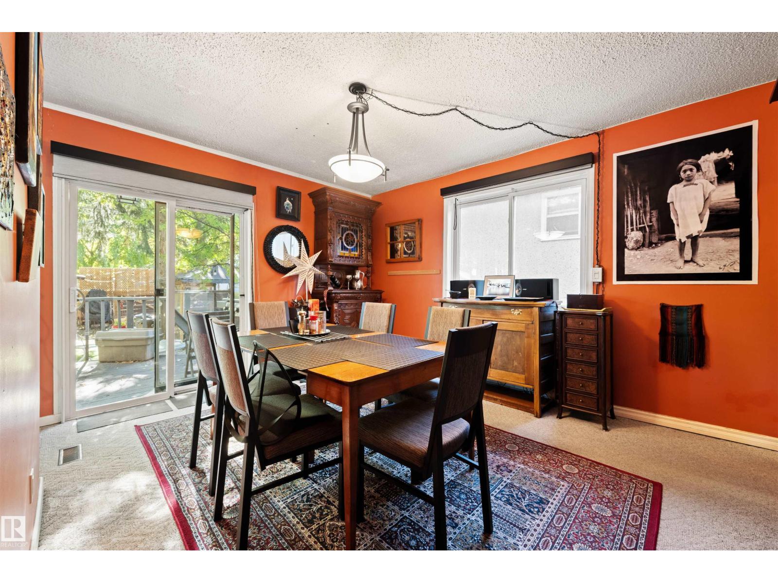 9851 85 Av Nw Property Photo 19