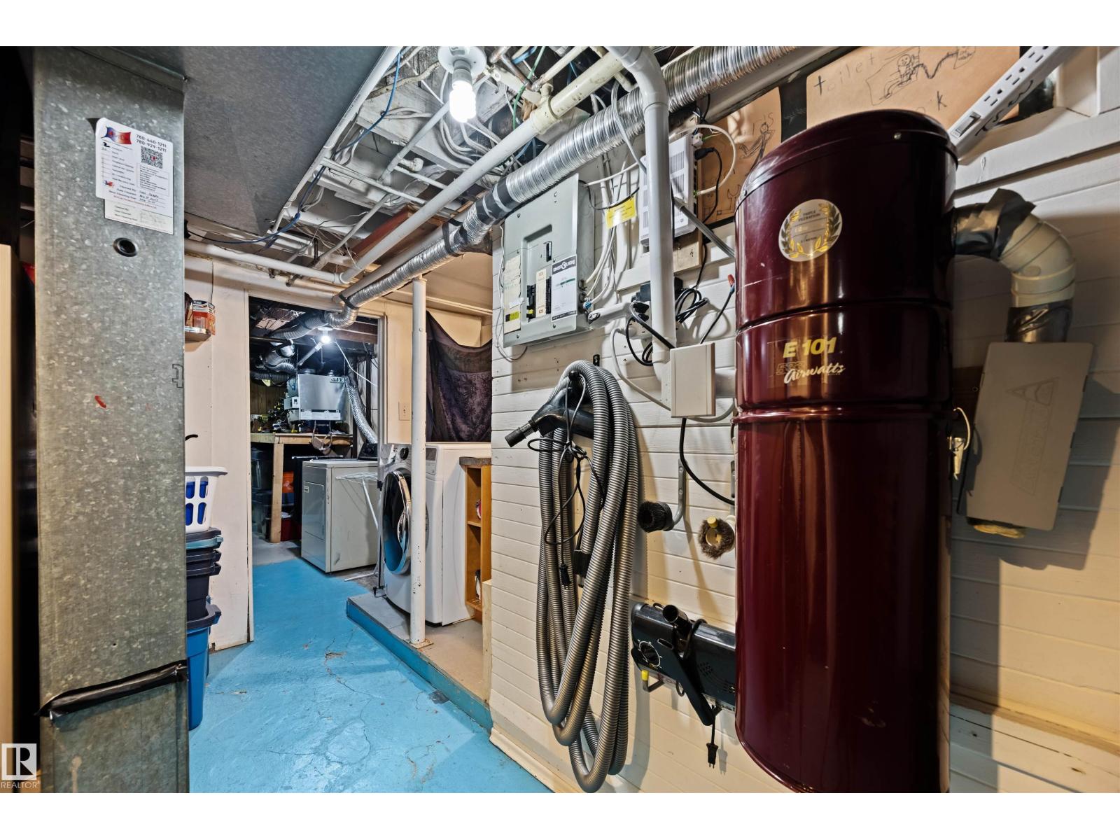 9851 85 Av Nw Property Photo 24