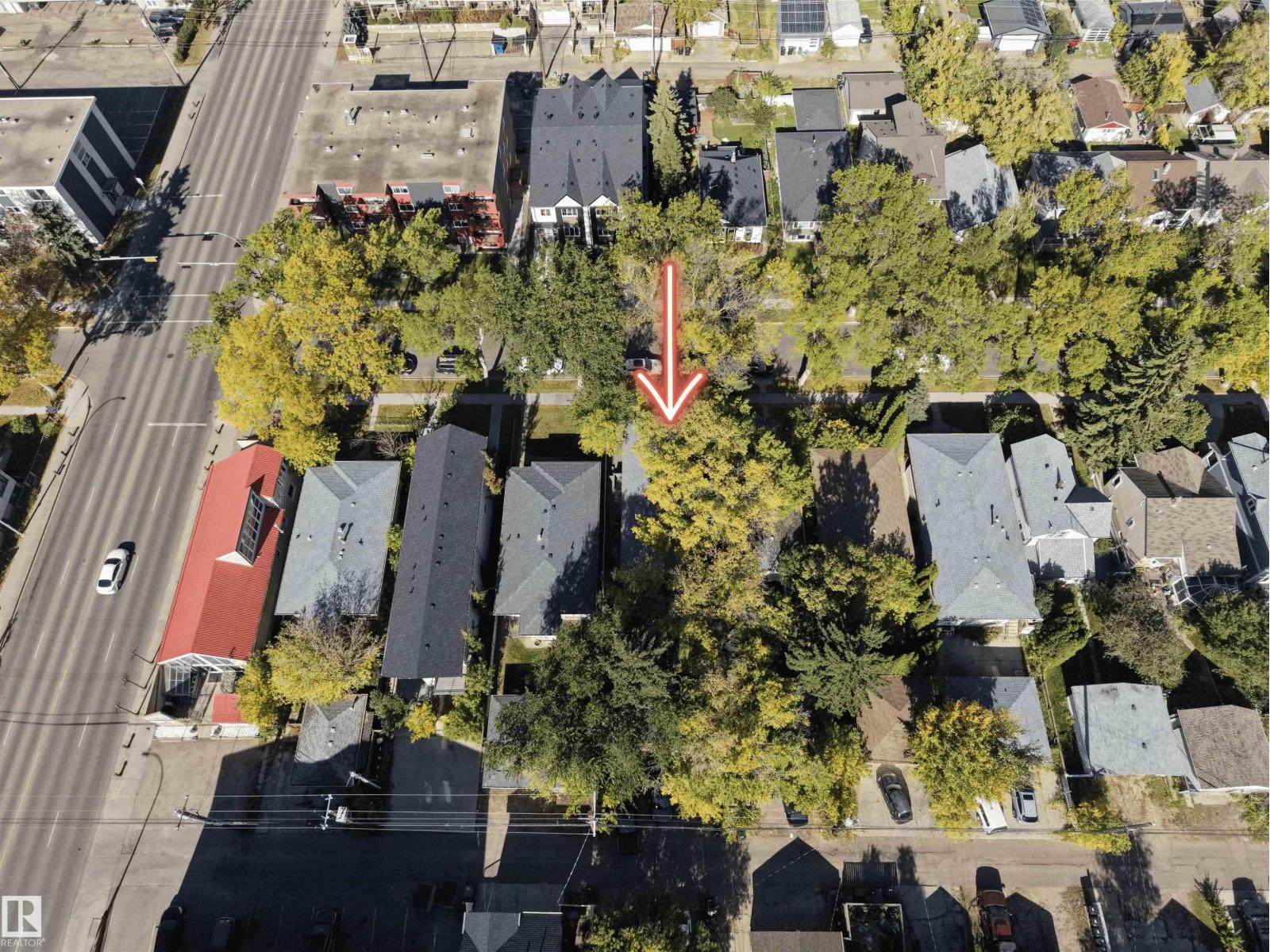 9851 85 Av Nw Property Photo 31