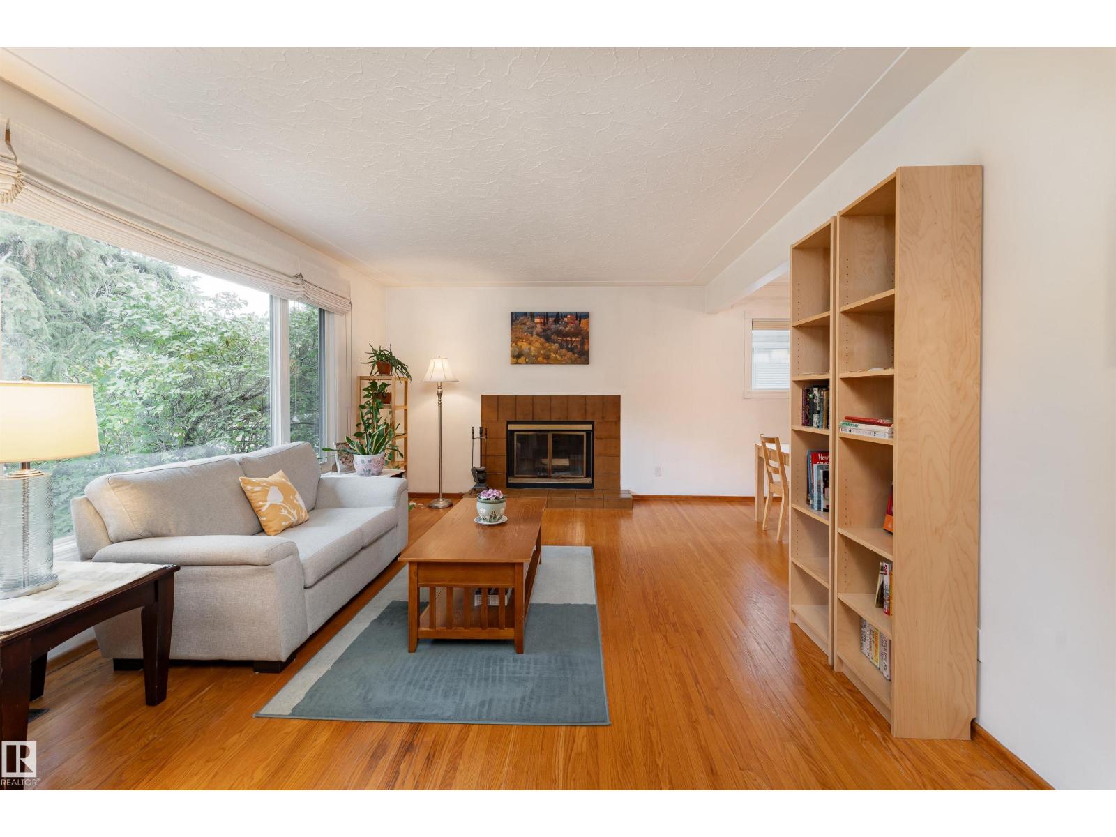 10320 76 St Nw Nw Property Photo 6