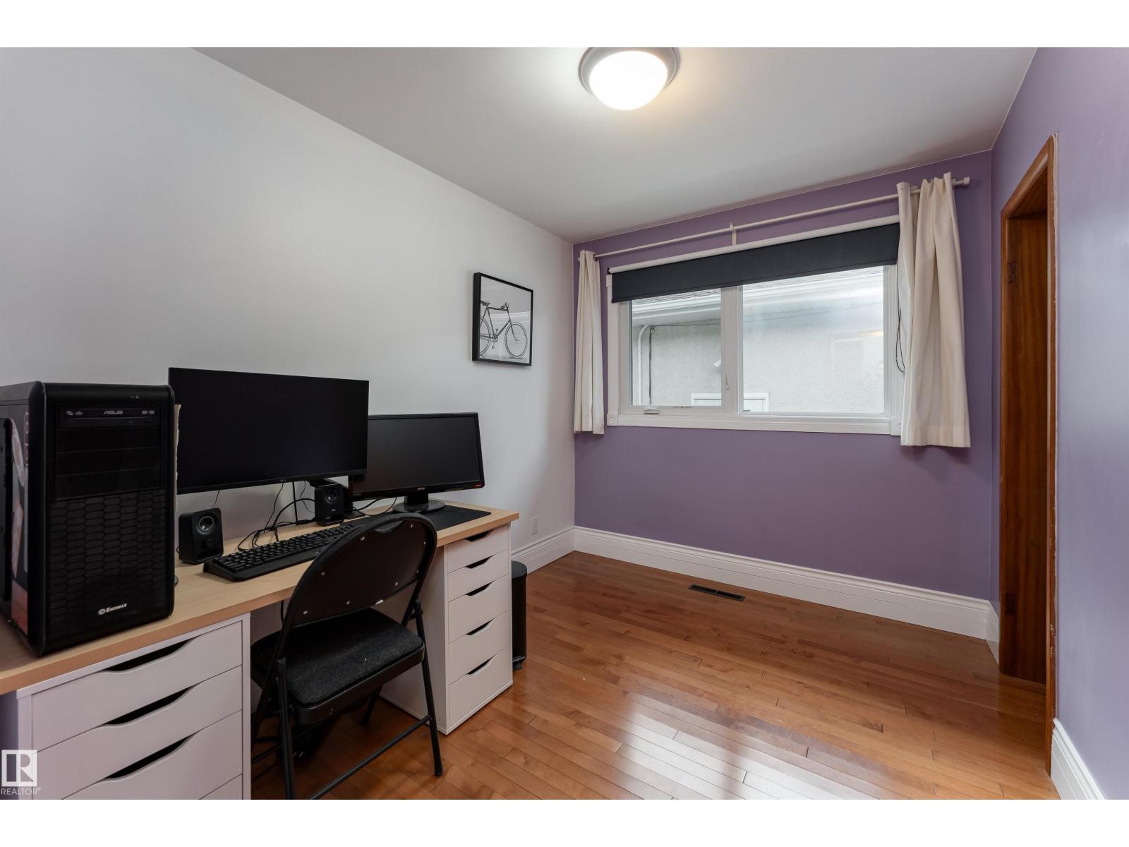 10320 76 St Nw Nw Property Photo 17