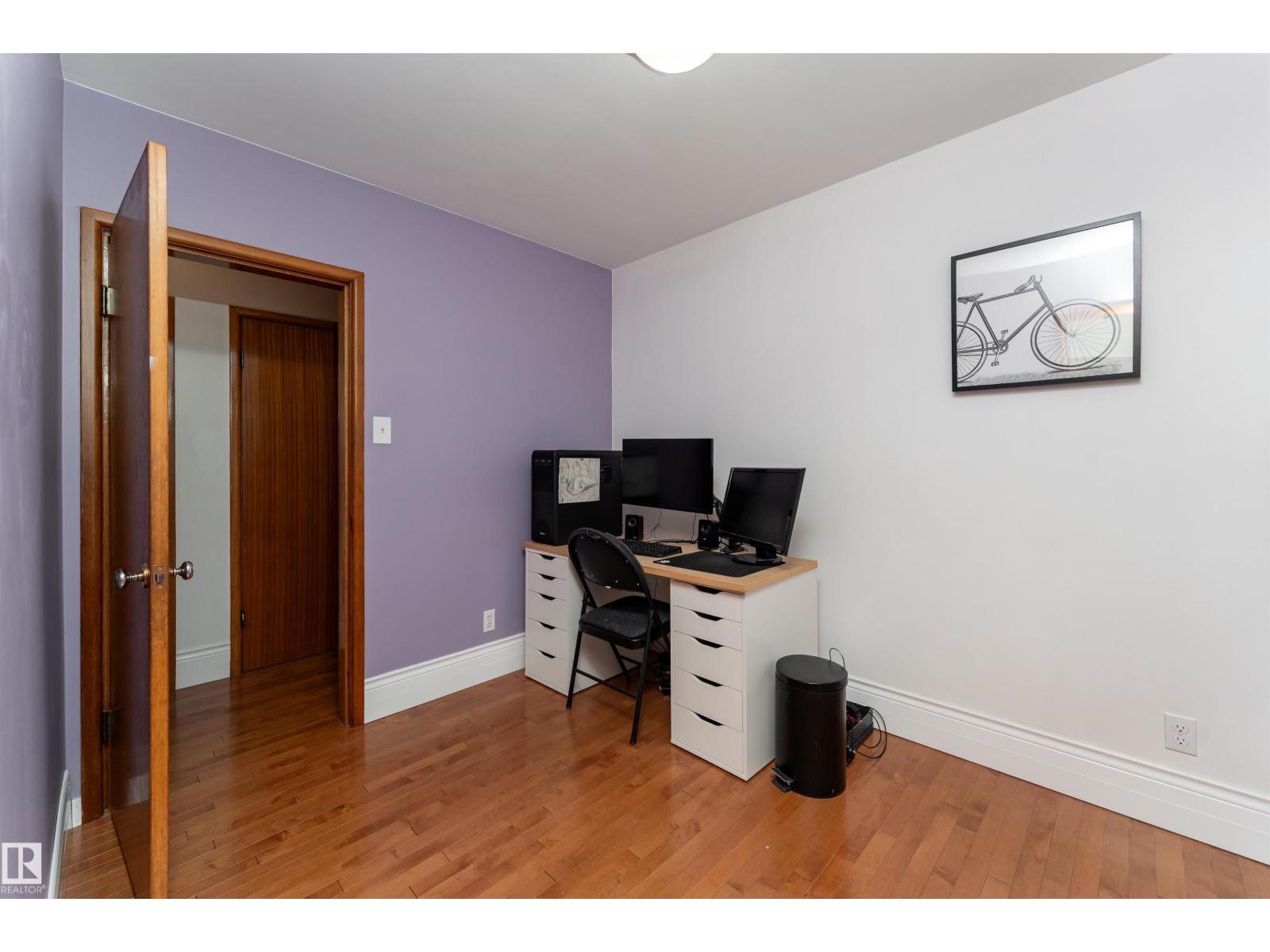 10320 76 St Nw Nw Property Photo 18