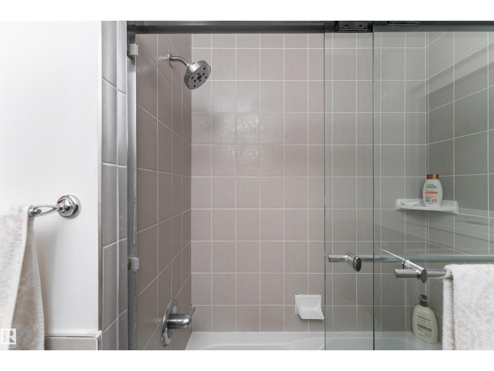 10320 76 St Nw Nw Property Photo 21