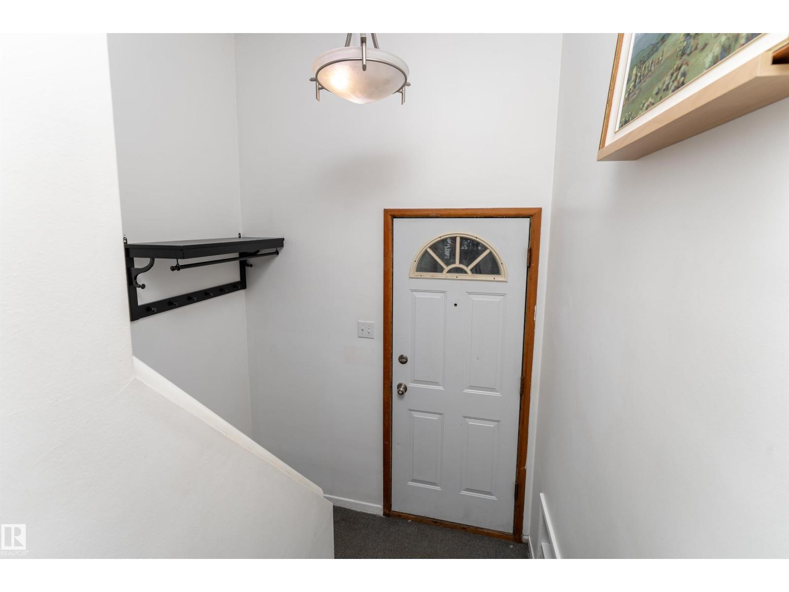 10320 76 St Nw Nw Property Photo 22
