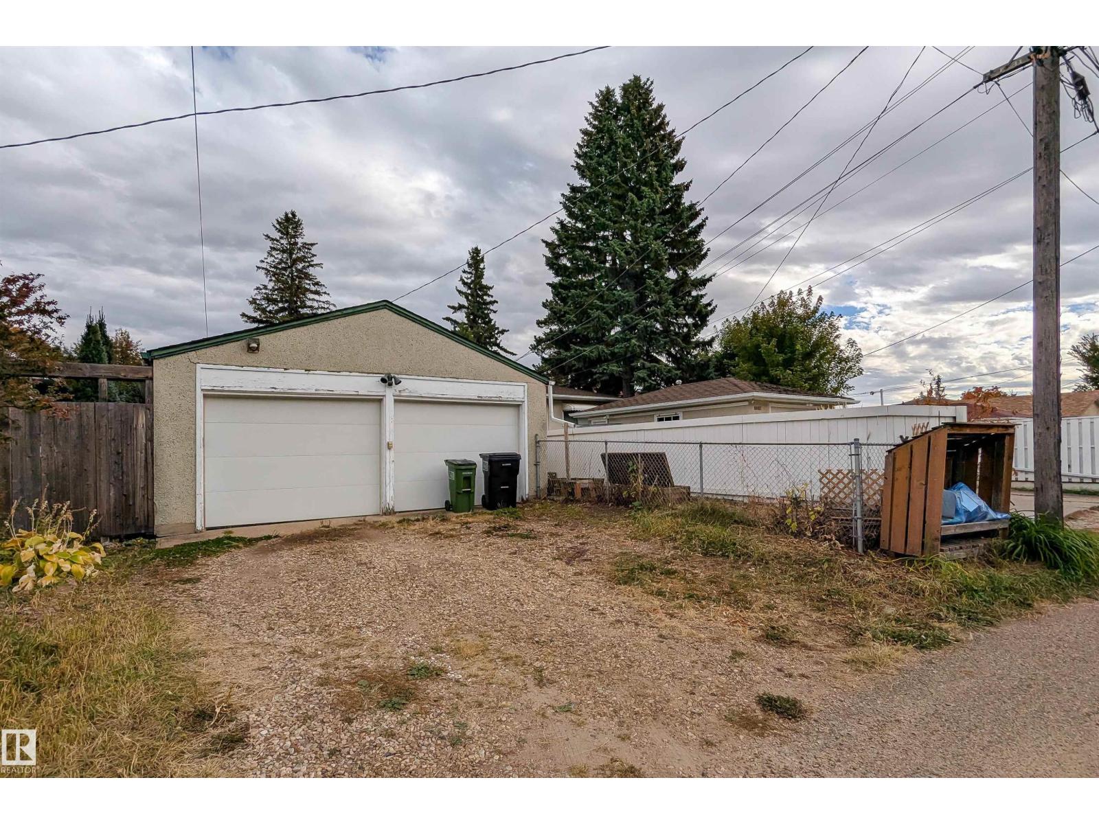 10320 76 St Nw Nw Property Photo 38