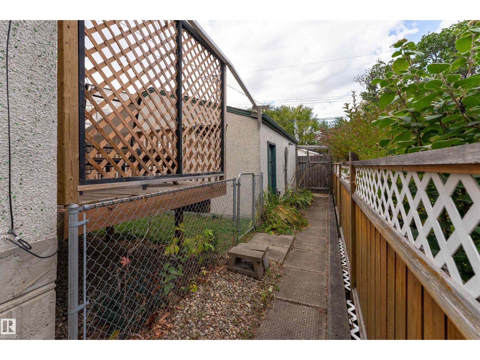 10320 76 St Nw Nw Property Photo 39