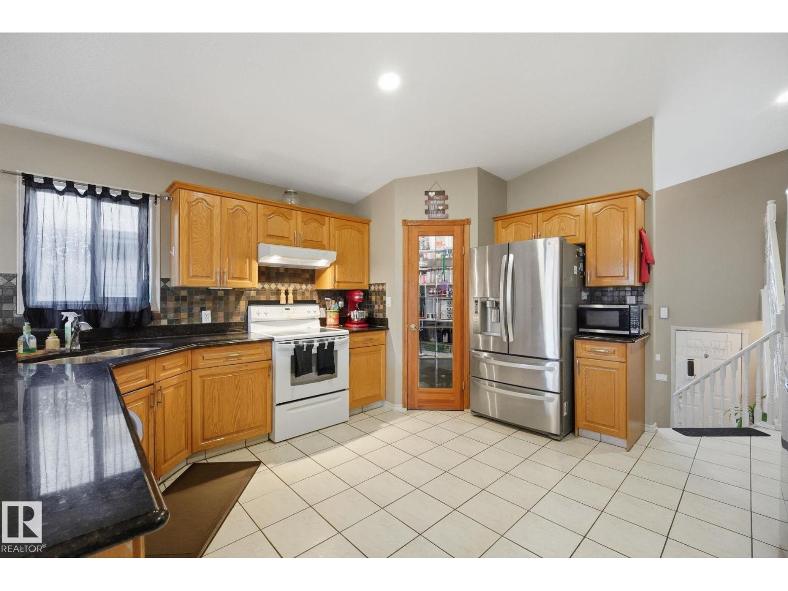 5132 157 Av Nw Property Photo 10