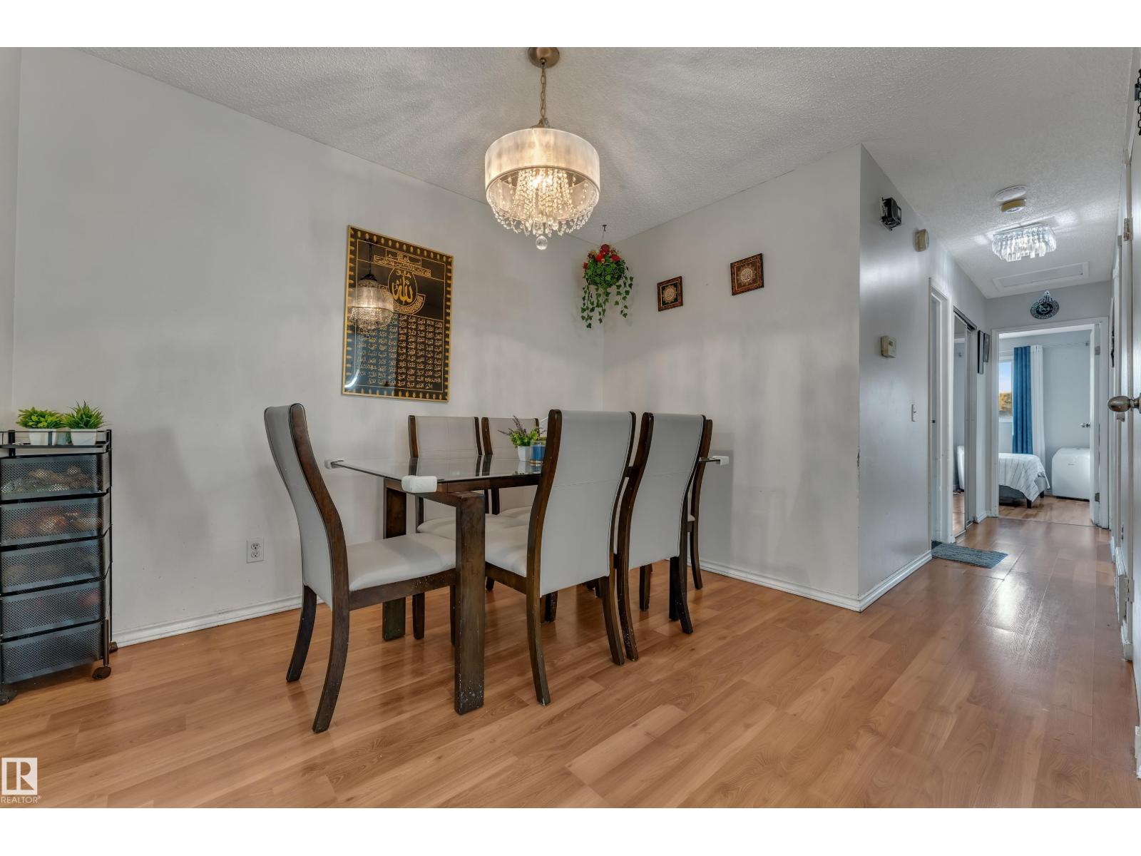 2114 38 St Nw Property Photo 6