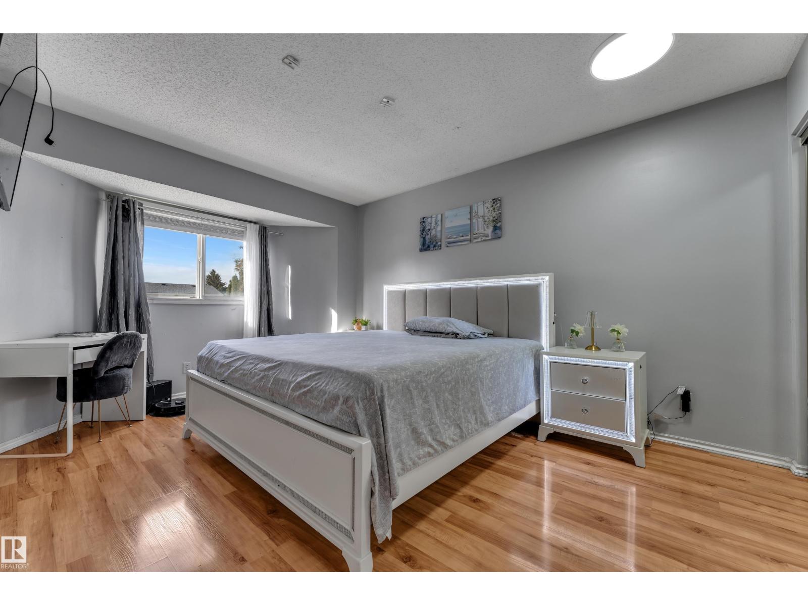 2114 38 St Nw Property Photo 9