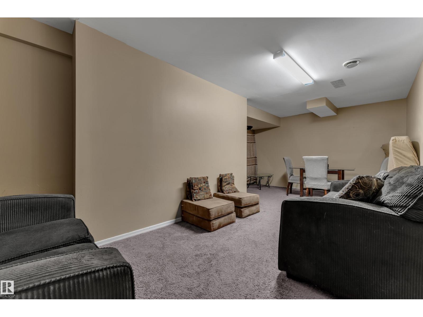 2114 38 St Nw Property Photo 17