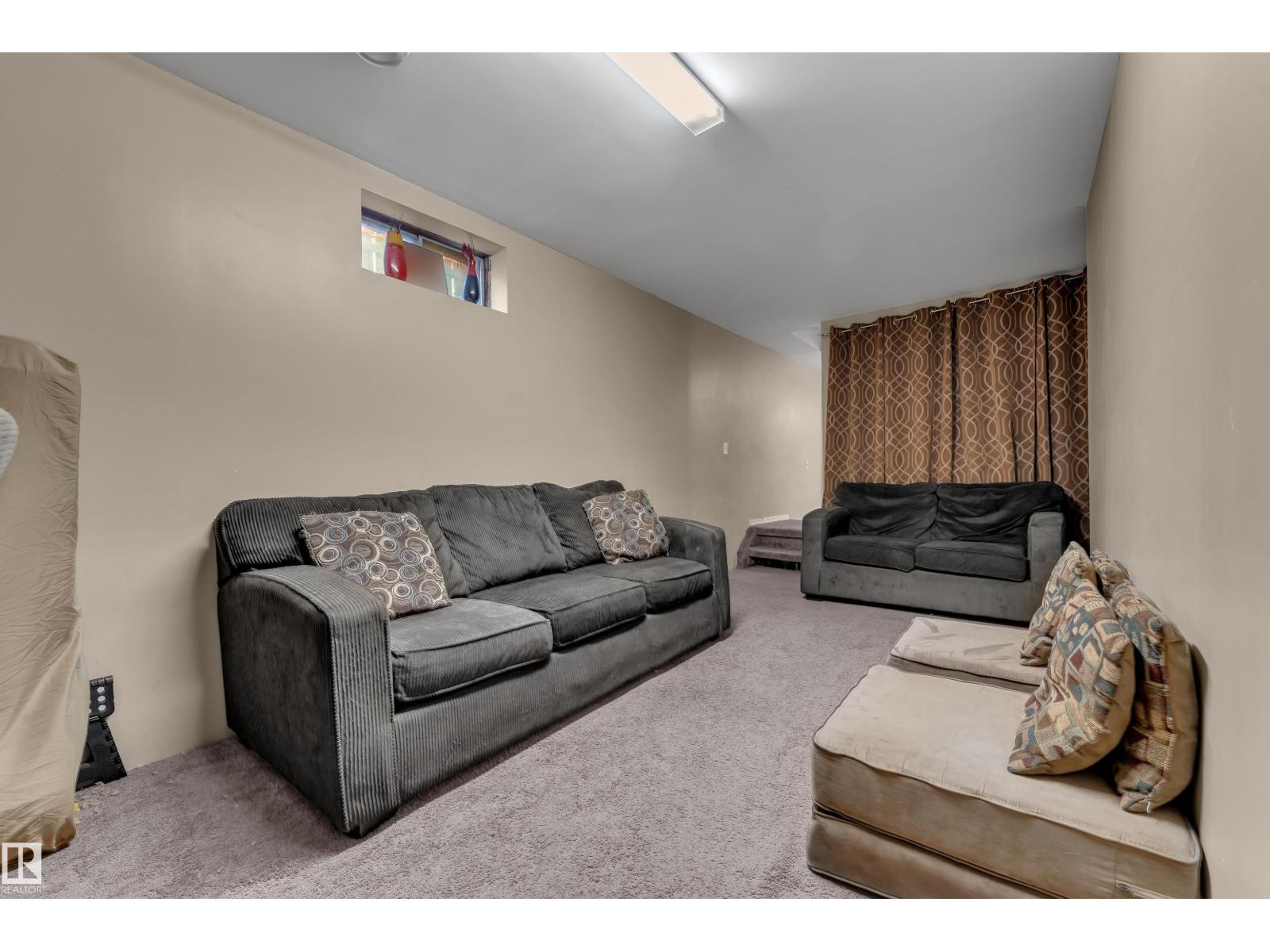 2114 38 St Nw Property Photo 18