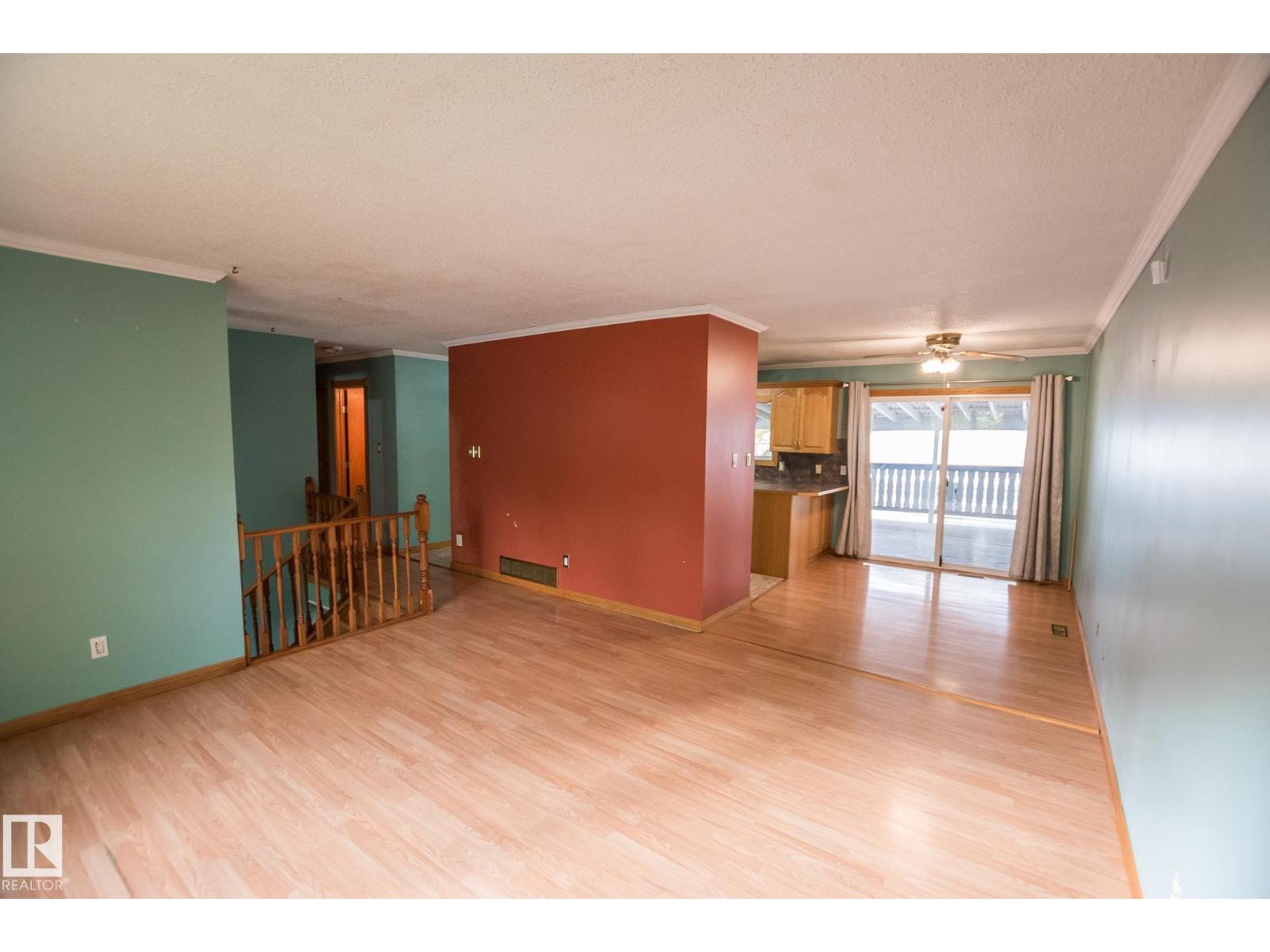 4524 41a St Property Photo 5