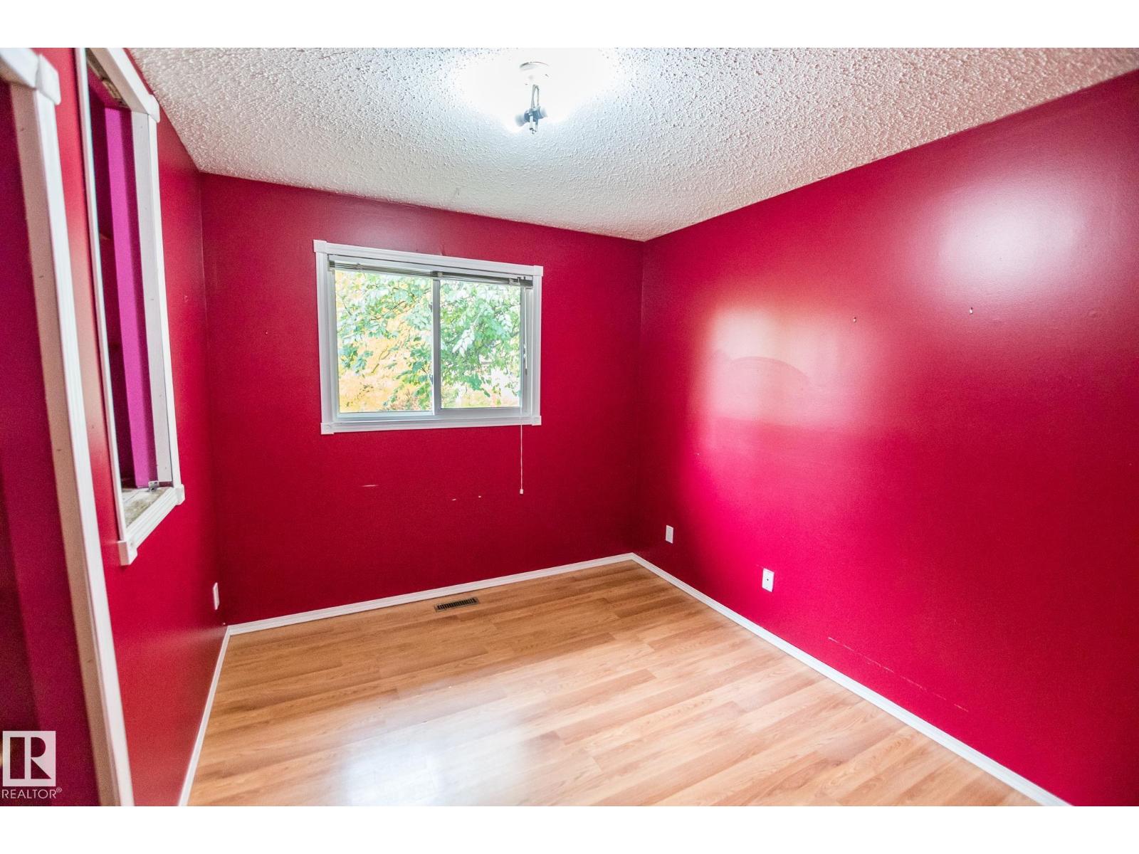 4524 41a St Property Photo 12