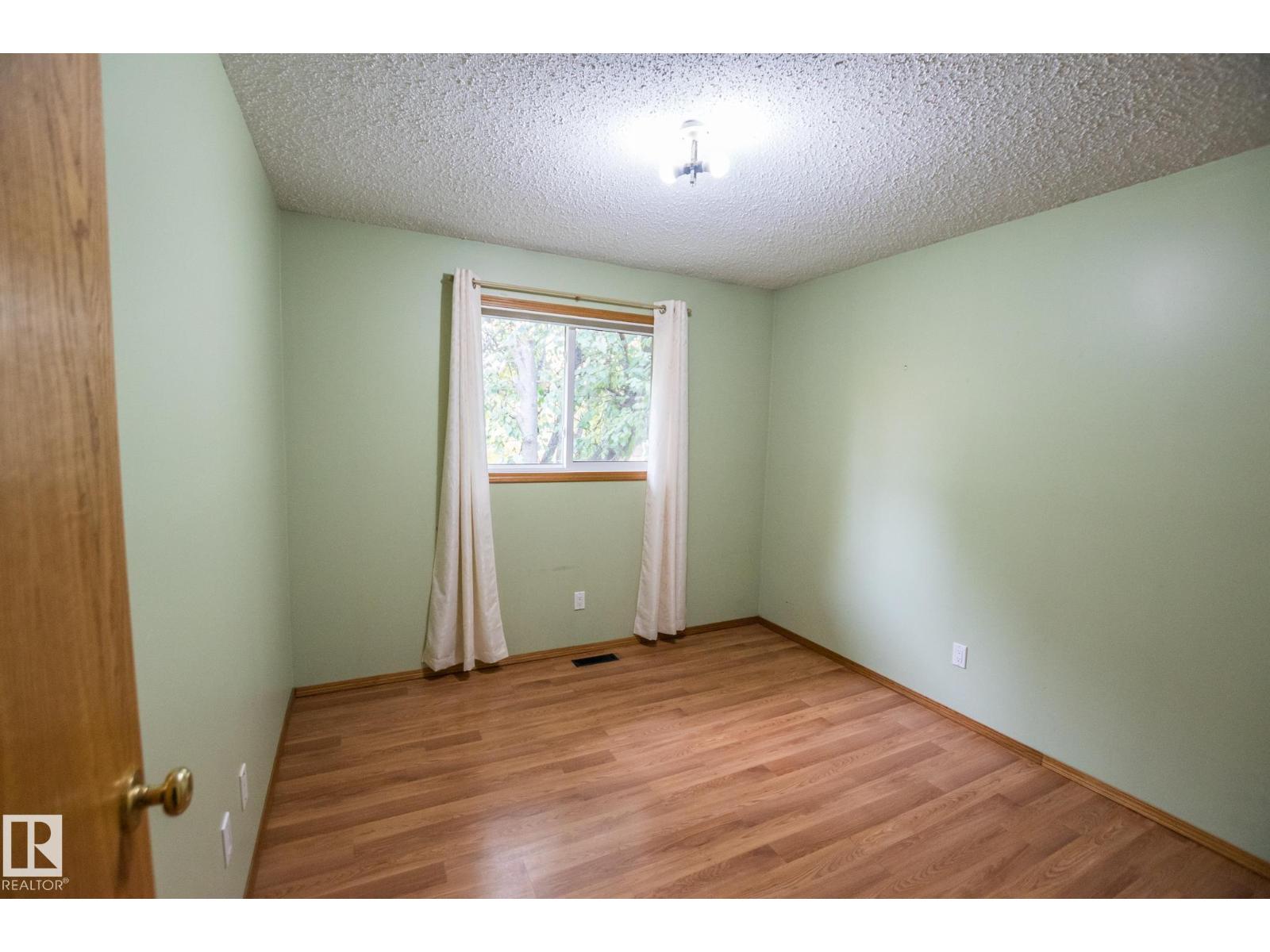 4524 41a St Property Photo 15