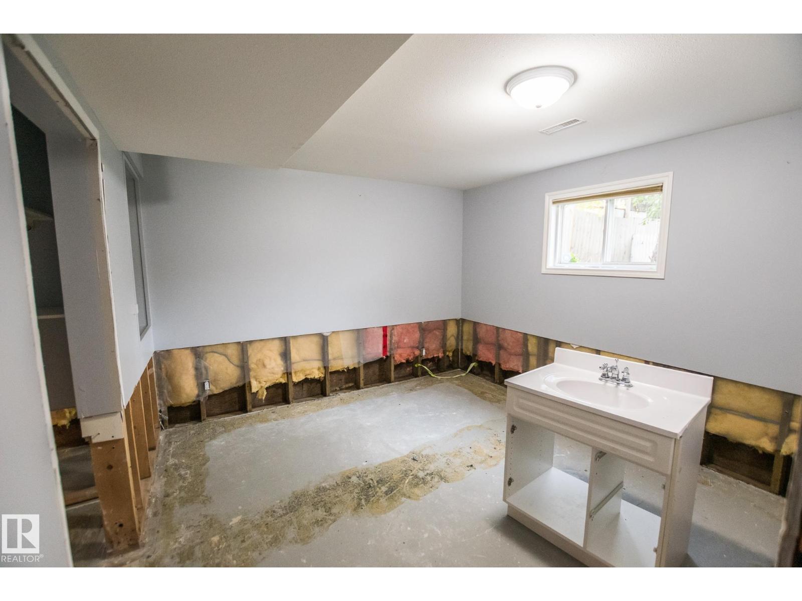 4524 41a St Property Photo 22