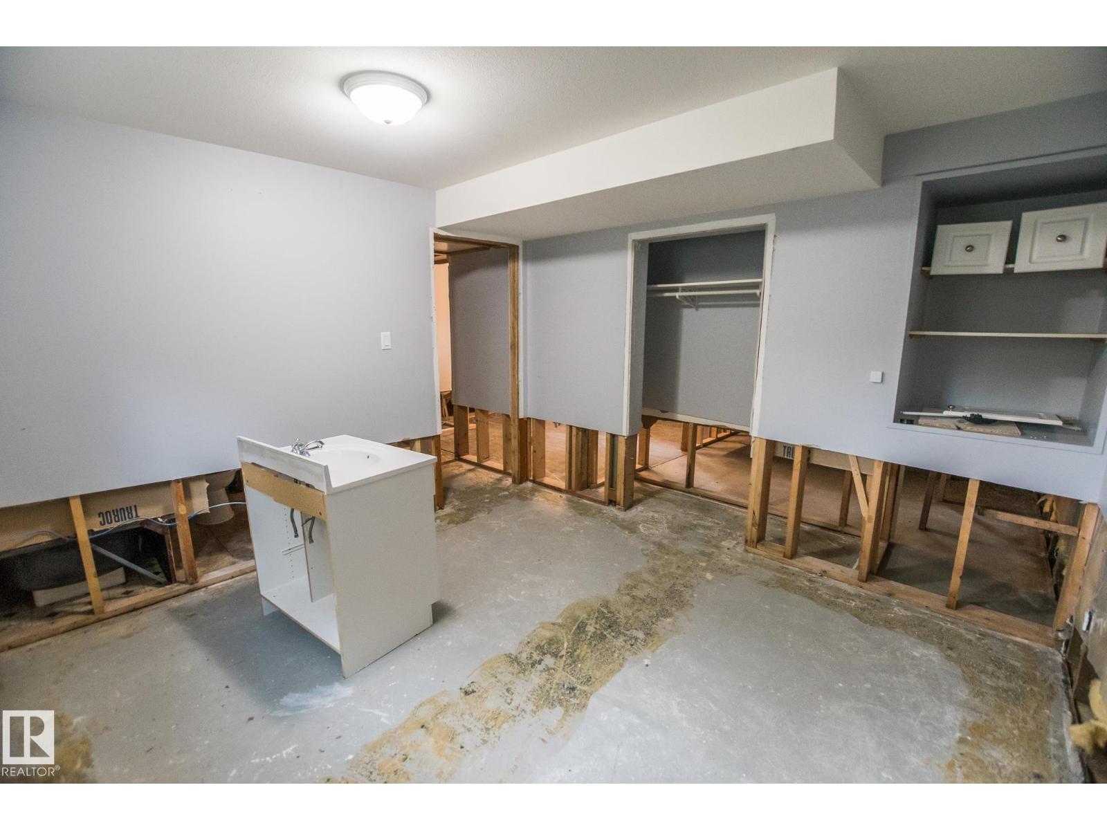 4524 41a St Property Photo 23