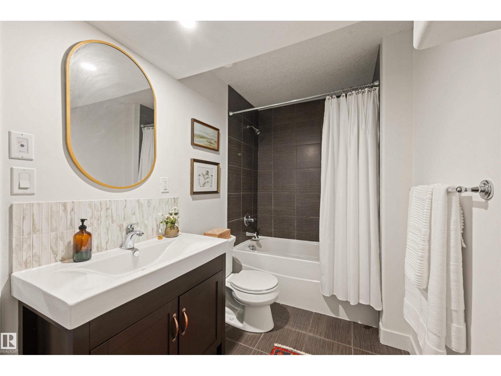 3722 Kidd Cr Sw Property Photo 44