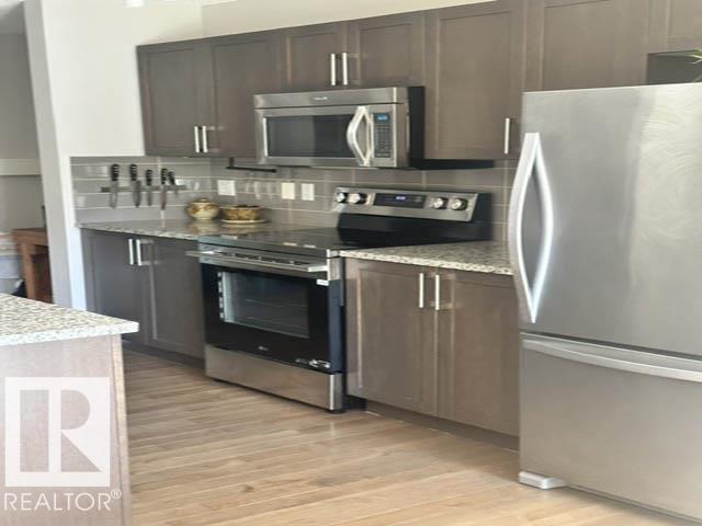8323 Ellis Crescent Nw Property Photo 6
