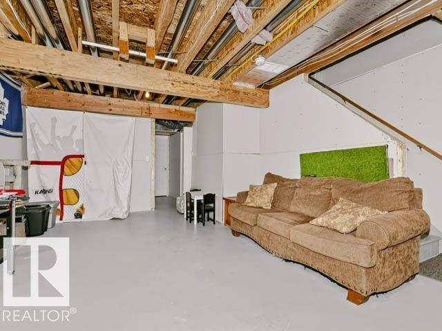 8323 Ellis Crescent Nw Property Photo 33