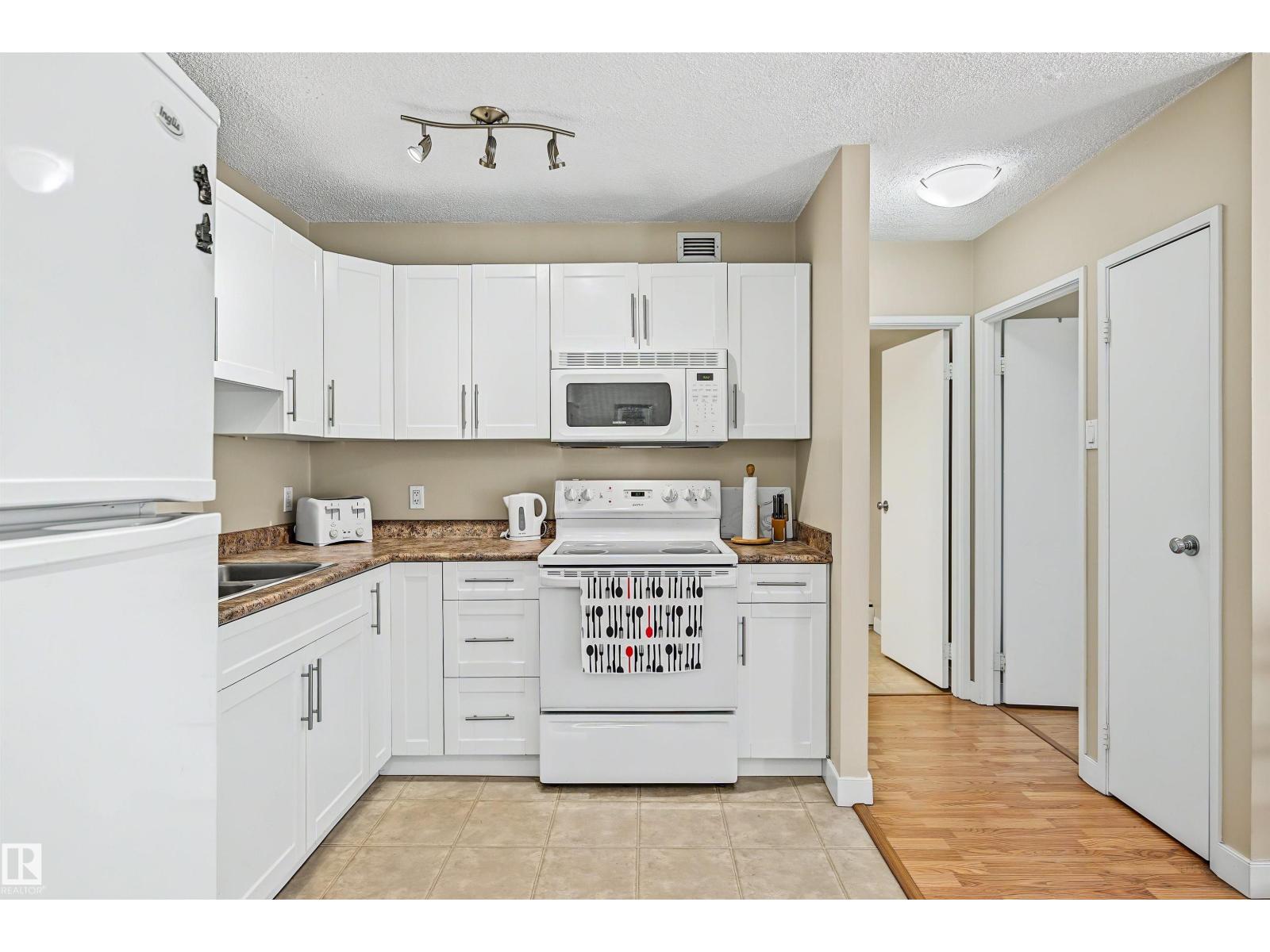 #309 9710 105 St Nw Property Photo 11