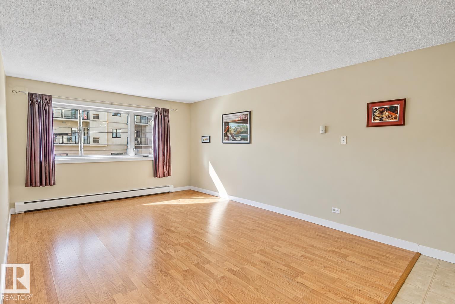#309 9710 105 St Nw Property Photo 13