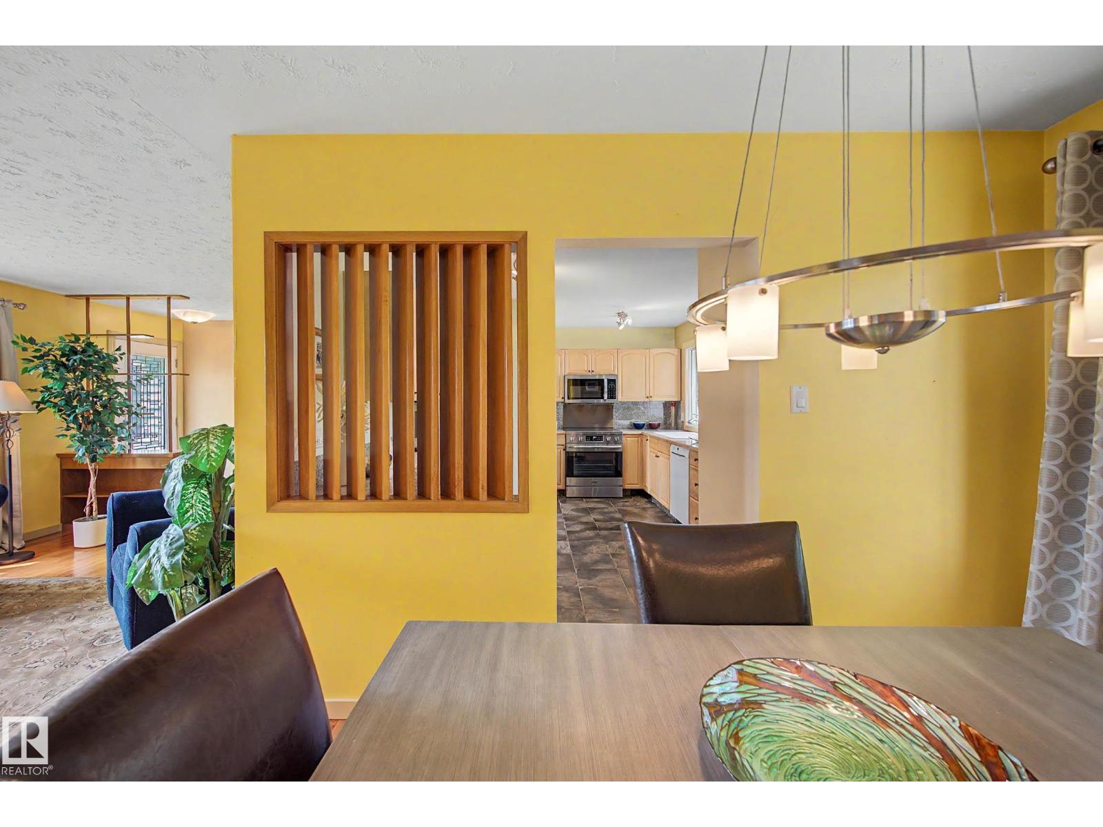 9516 129a Av Nw Property Photo 13