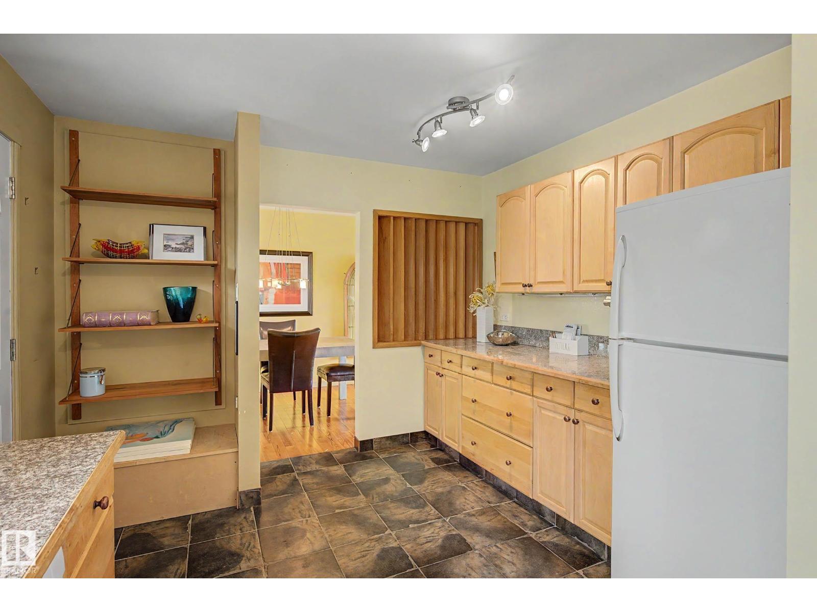 9516 129a Av Nw Property Photo 17