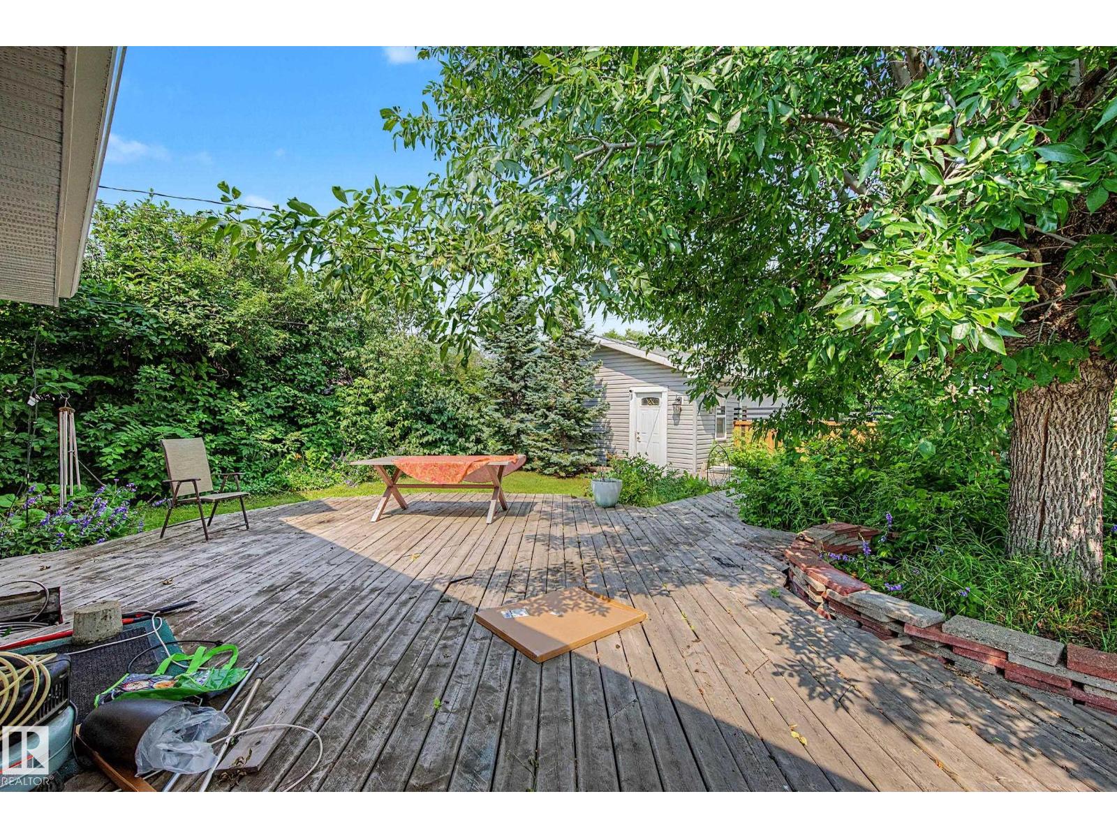 9516 129a Av Nw Property Photo 38