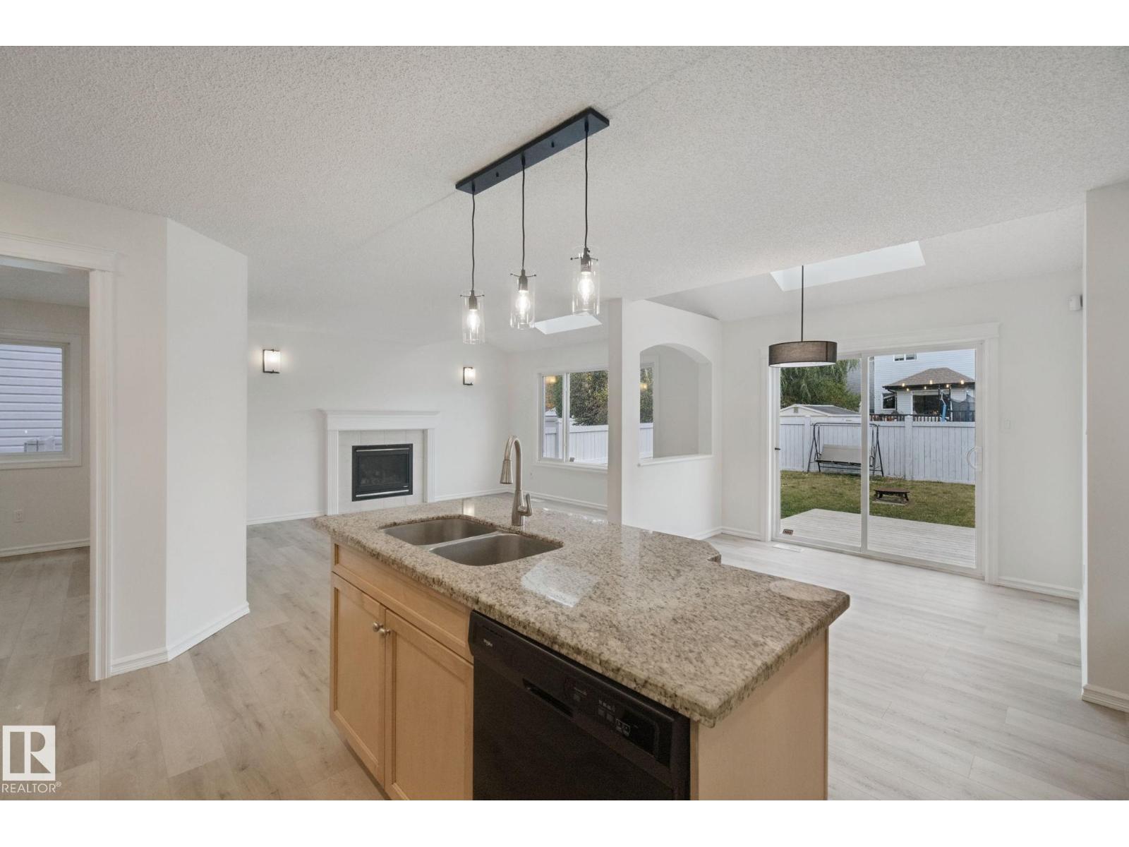 20420 56 Av Nw Property Photo 14