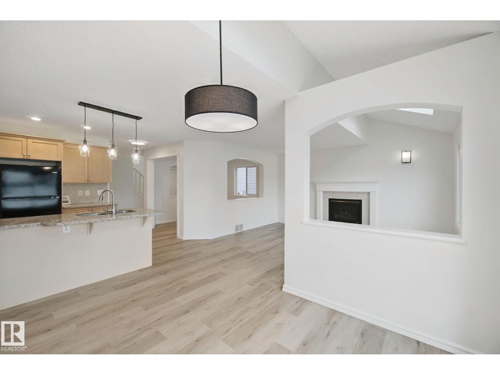 20420 56 Av Nw Property Photo 18