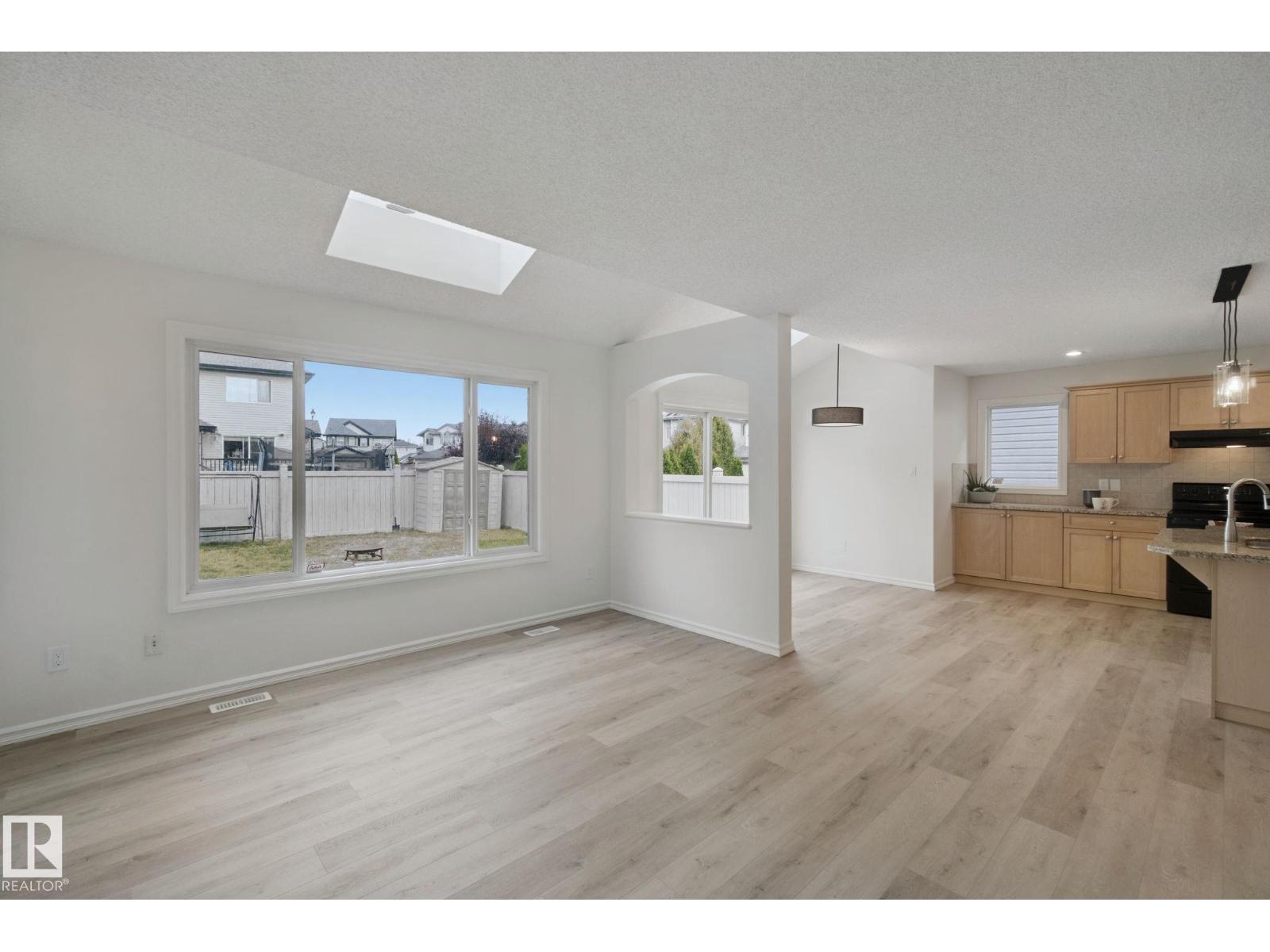 20420 56 Av Nw Property Photo 20