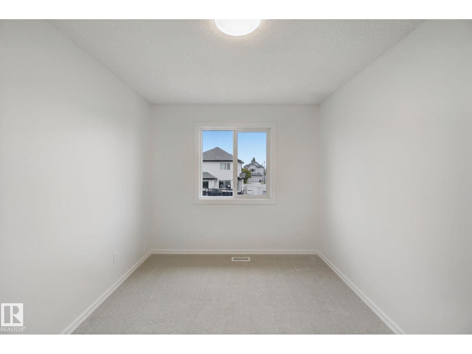 20420 56 Av Nw Property Photo 32