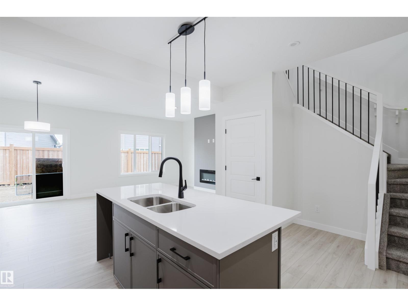 428 27 St Sw Property Photo 11