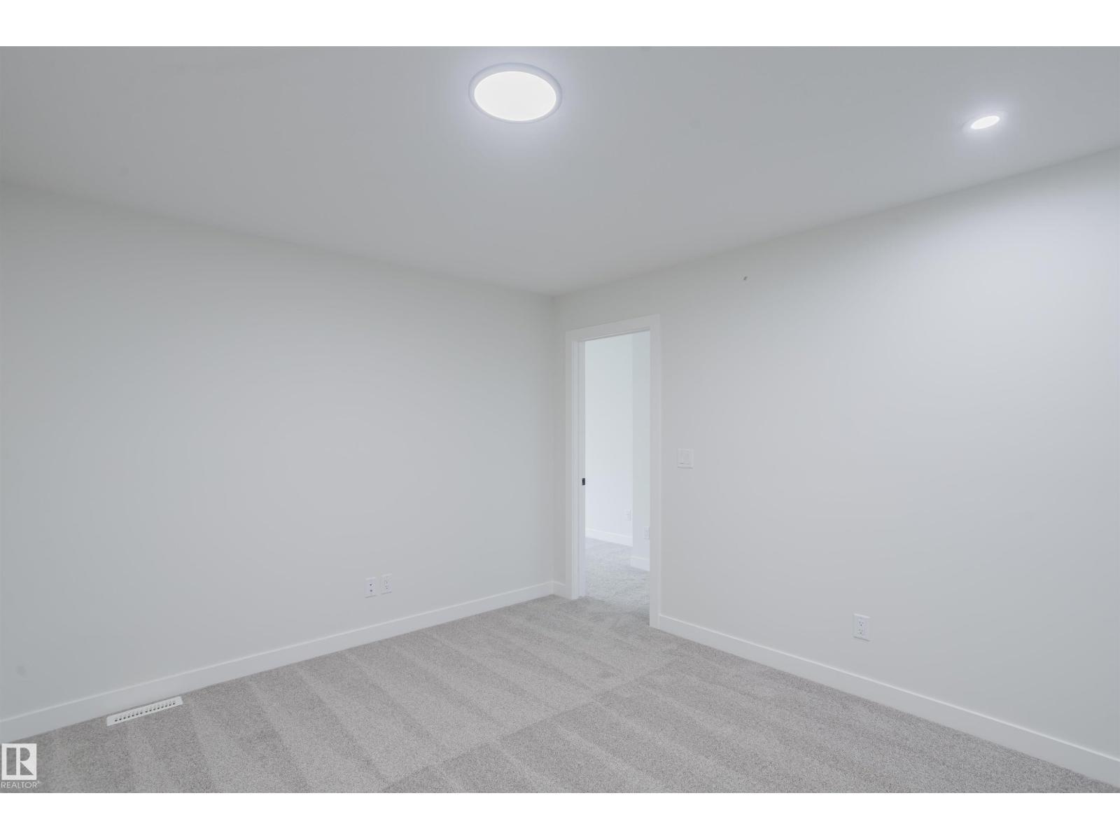 428 27 St Sw Property Photo 21