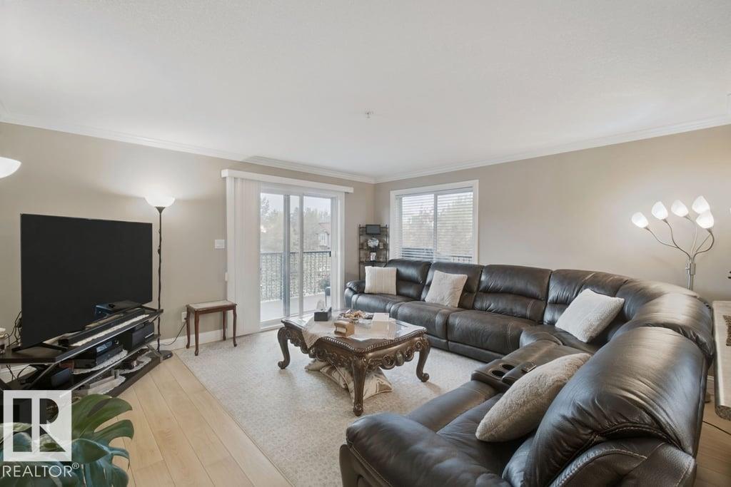 #212 13005 140 Av Nw Property Photo 7