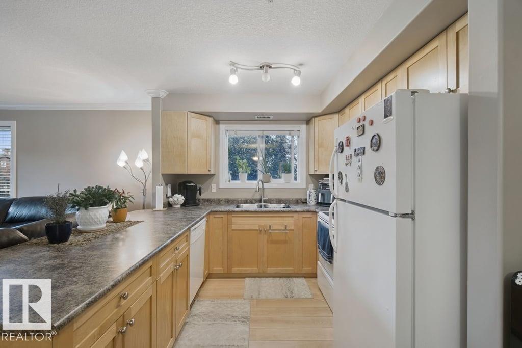 #212 13005 140 Av Nw Property Photo 12