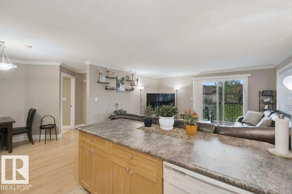 #212 13005 140 Av Nw Property Photo 14