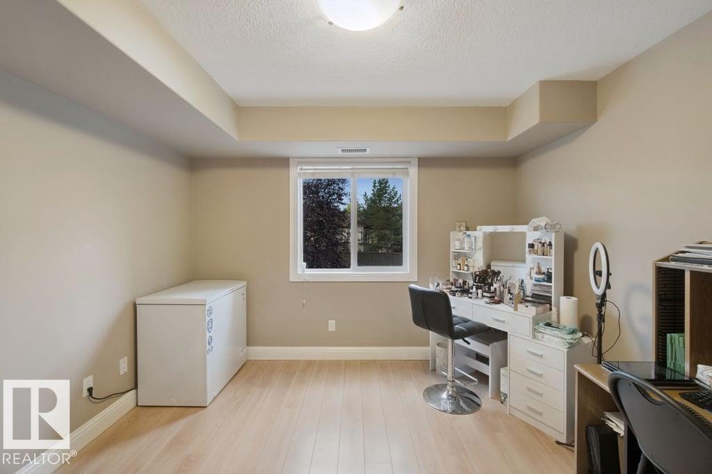 #212 13005 140 Av Nw Property Photo 17