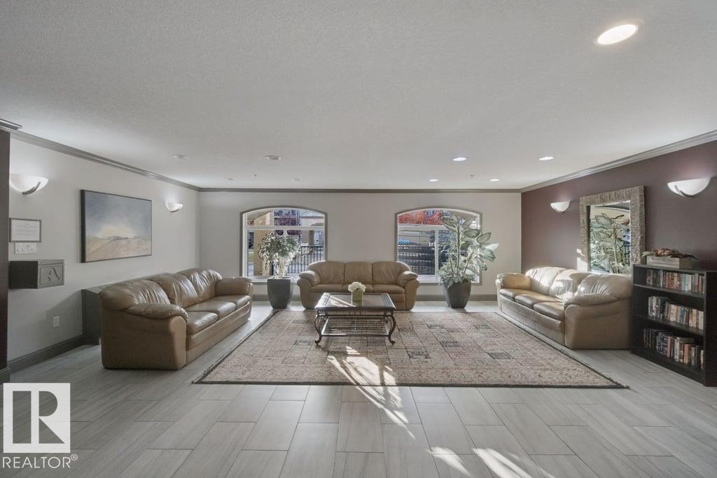 #212 13005 140 Av Nw Property Photo 33