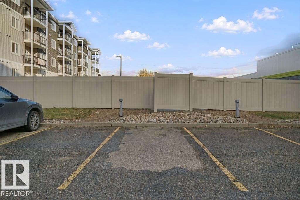 #212 13005 140 Av Nw Property Photo 39