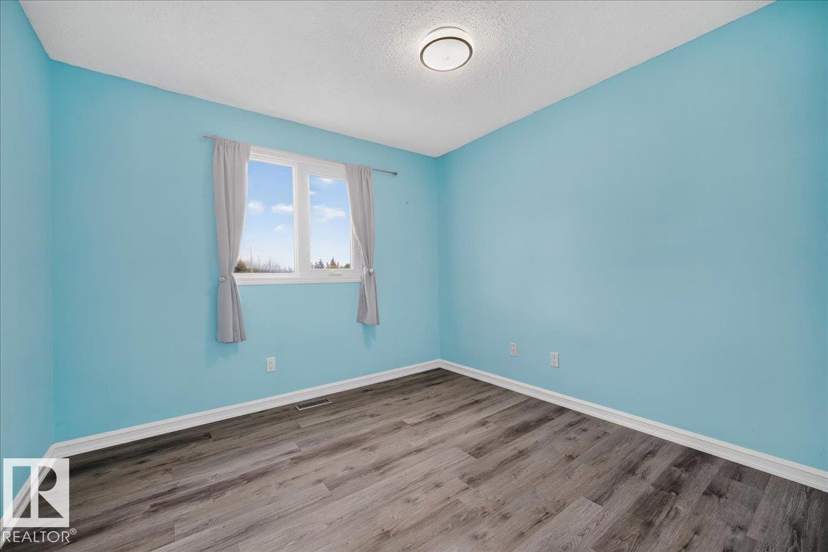 #9 3115 119 St Nw Property Photo 30