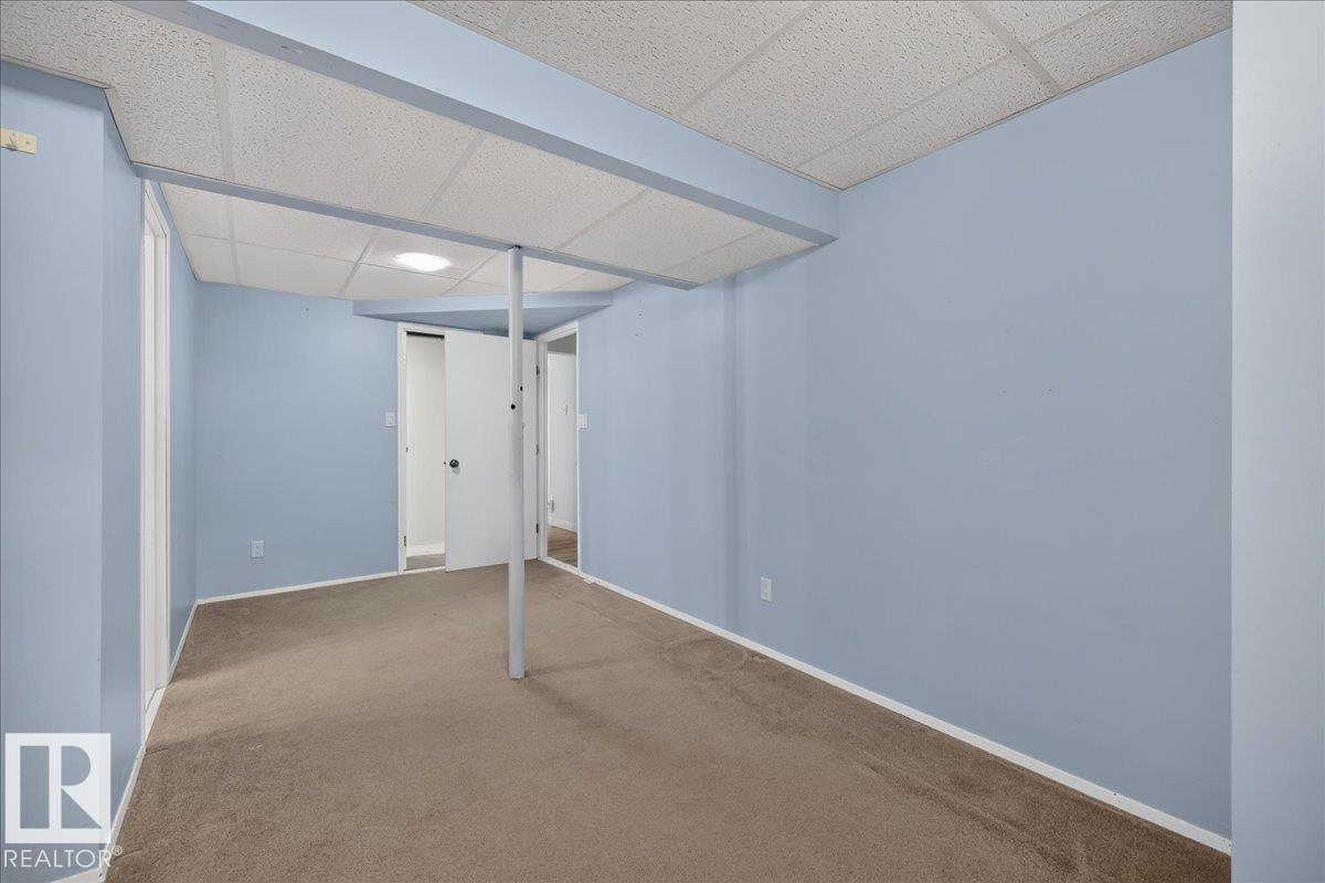 #9 3115 119 St Nw Property Photo 45
