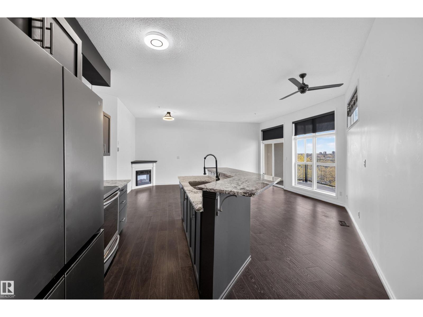 #412 9503 101 Av Nw Property Photo 19