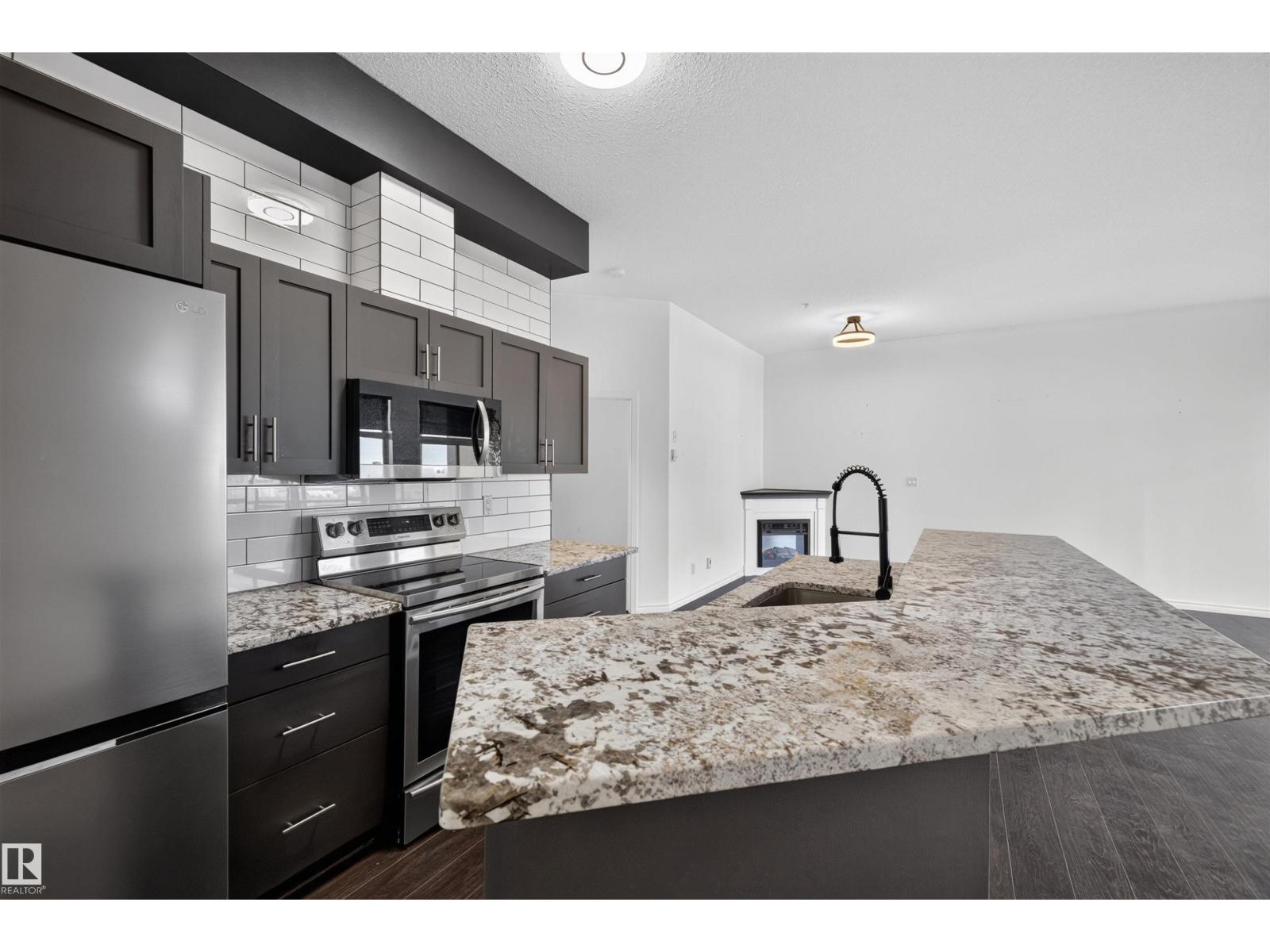 #412 9503 101 Av Nw Property Photo 20
