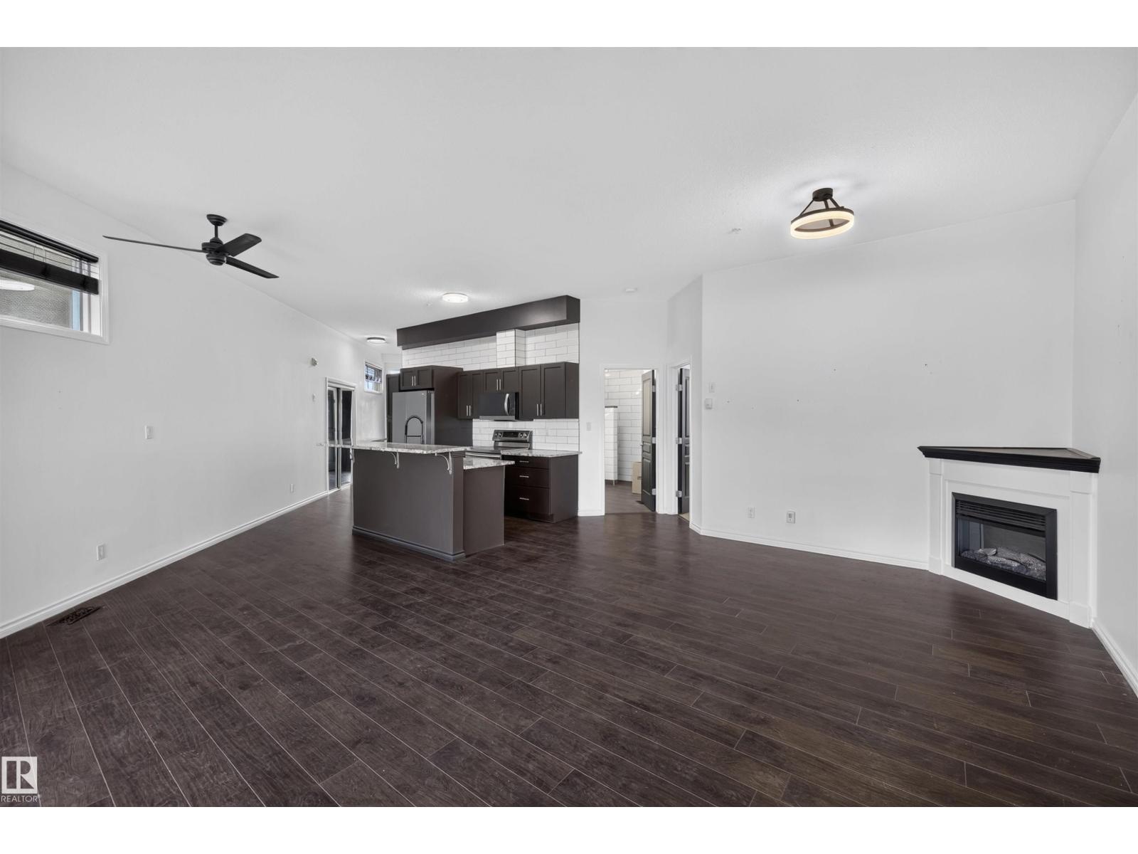 #412 9503 101 Av Nw Property Photo 23