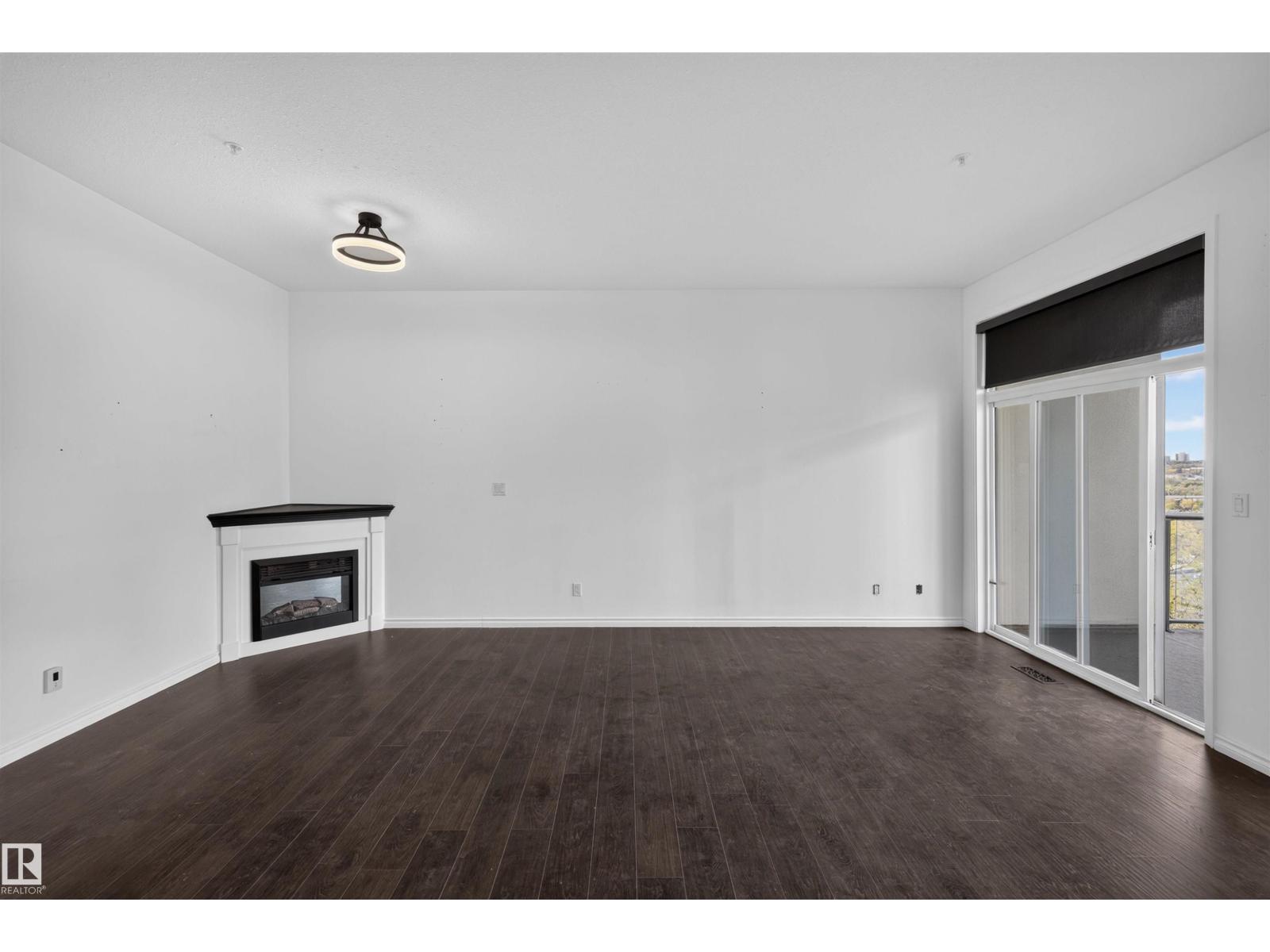 #412 9503 101 Av Nw Property Photo 27